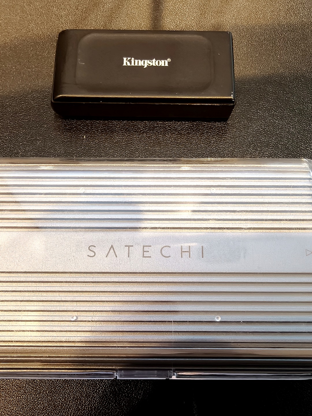 Kingston SXS1000とSATECHI USB4＋Nextorage 2TBの新旧外付けSSD比較