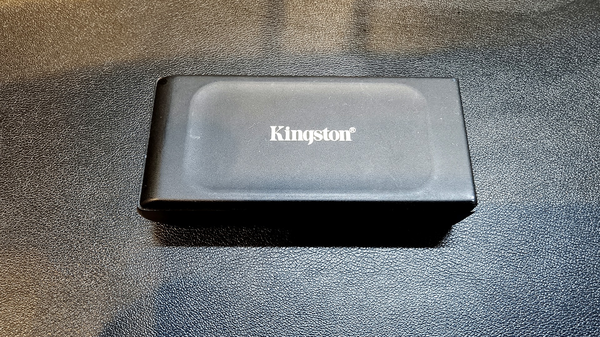 旧型Kingston SXS1000の単体カット